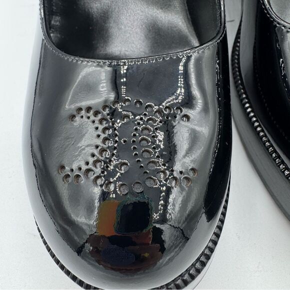 NEW Celine Tess Babies Perforated Triomphe Black Patent Platform Heels Size 7.5 - Picture 9 of 16
